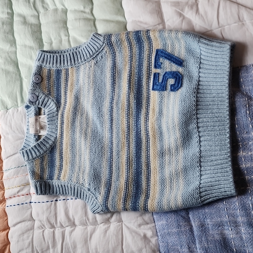 Sweater vest size 6 months